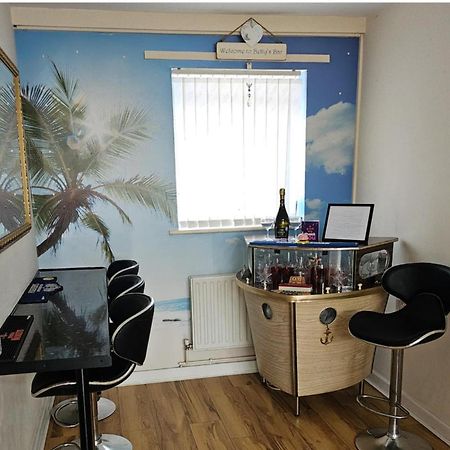 Open Planned Apartment Birkenhead Bagian luar foto