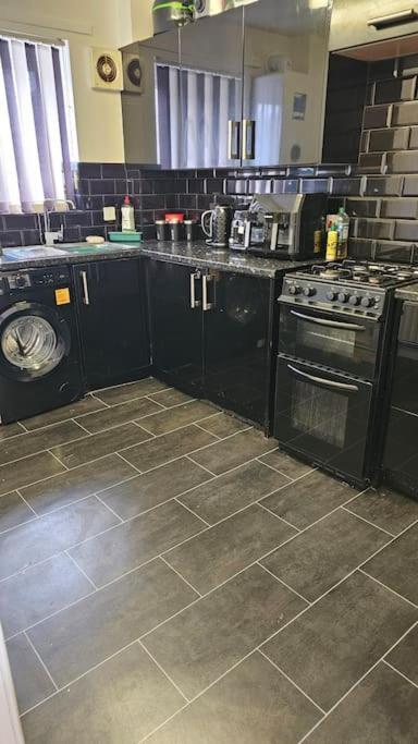 Open Planned Apartment Birkenhead Bagian luar foto